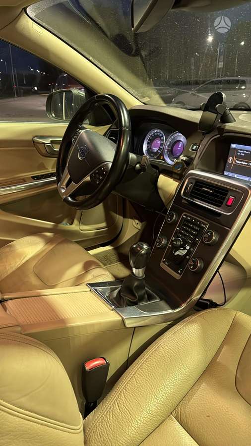 Volvo S60, 2.0 l., Седан