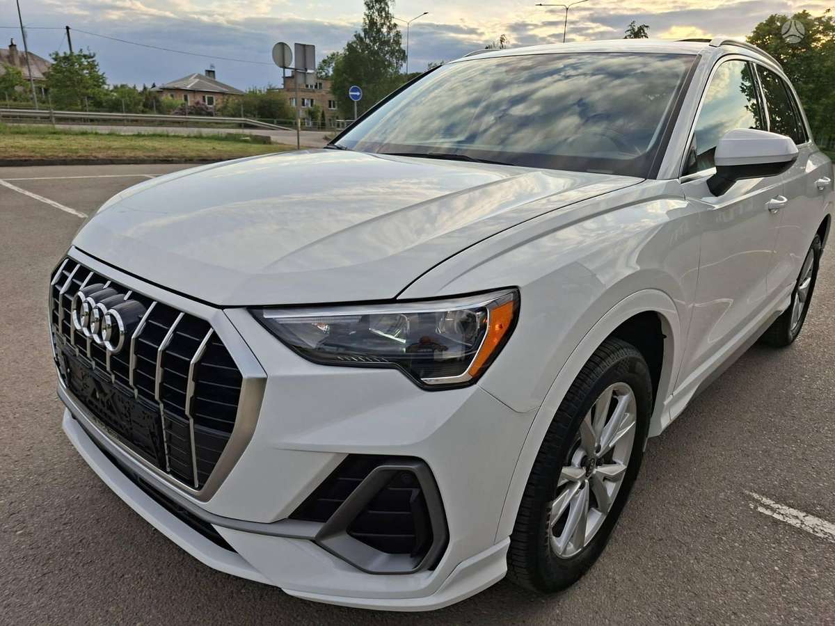 Audi Q3, 2.0 l., hatchback