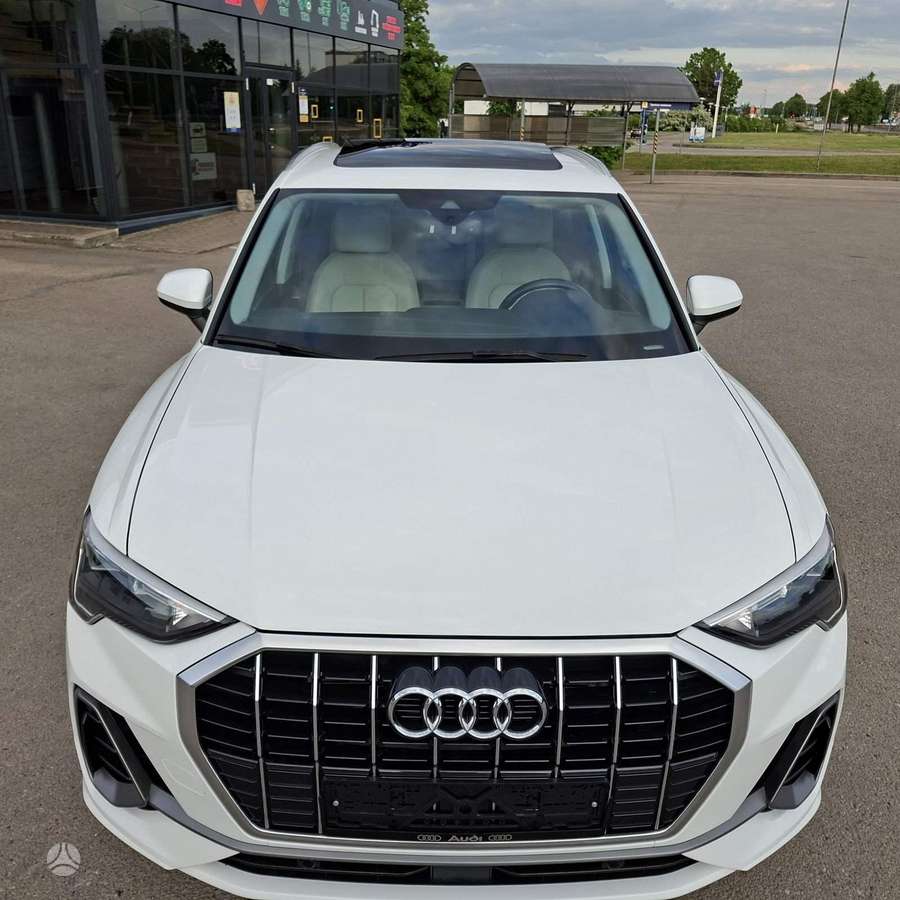 Audi Q3, 2.0 l., hatchback