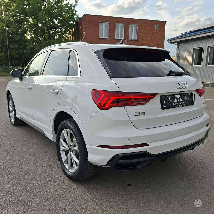 Audi Q3, 2.0 l., hatchback