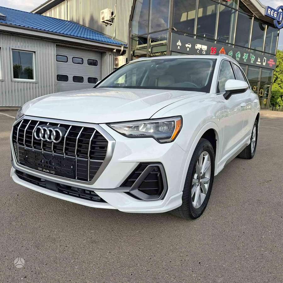 Audi Q3, 2.0 l., hatchback