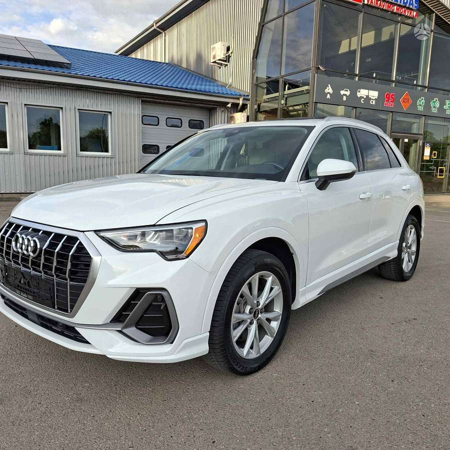 Audi Q3, 2.0 l., hatchback