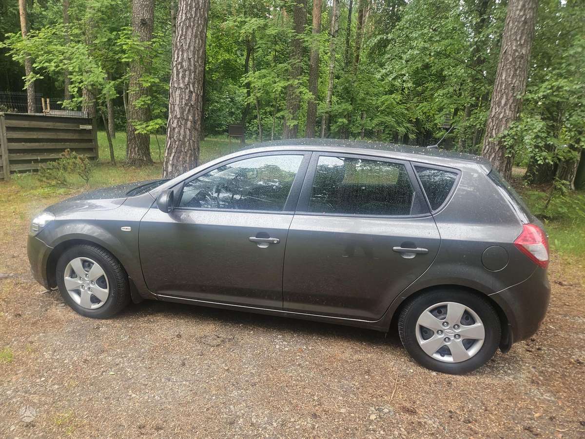 Kia Ceed, 1.6 l., hatchback