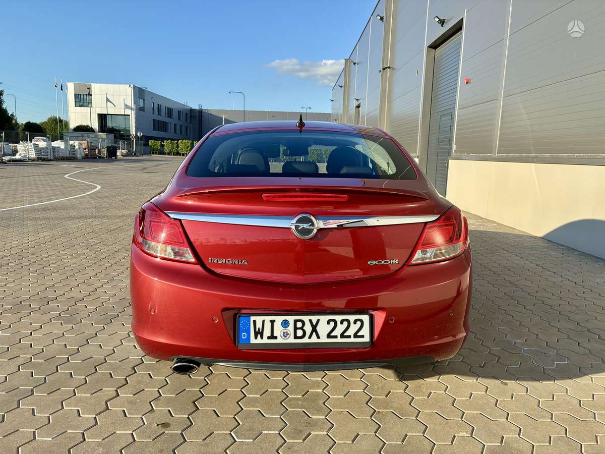 Opel Insignia, 2.0 l., hatchback