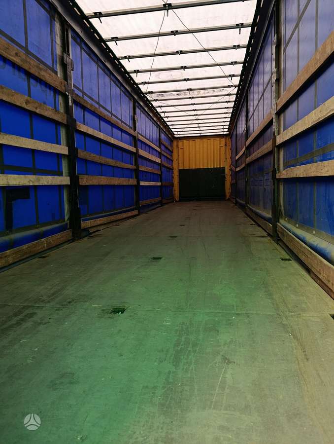 Krone Liner Mega, curtain / tarpaulin