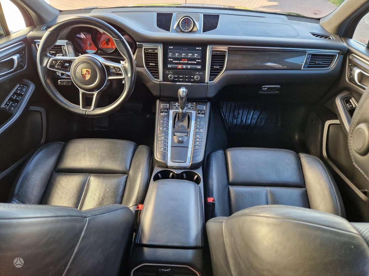 Porsche Macan - 9