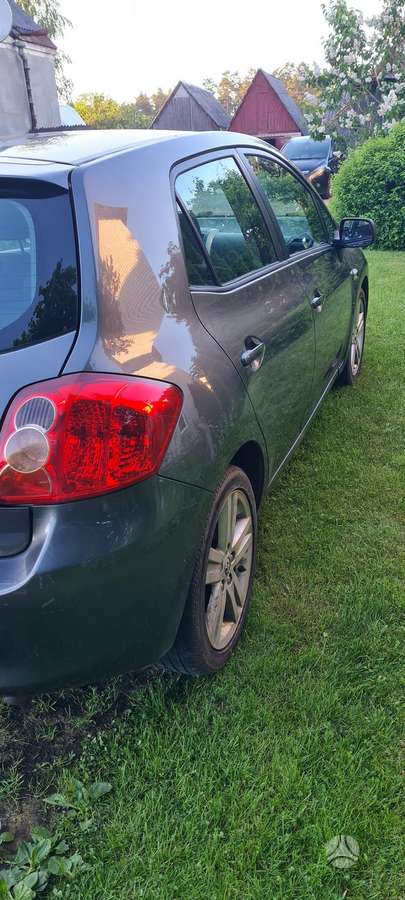 Toyota Auris, 2.2 l., Хэтчбек