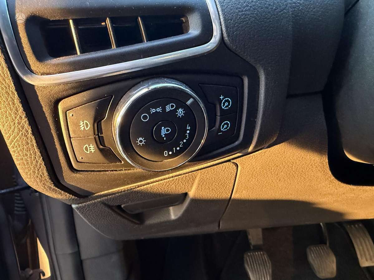 Ford Focus, 2.0 l., Хэтчбек