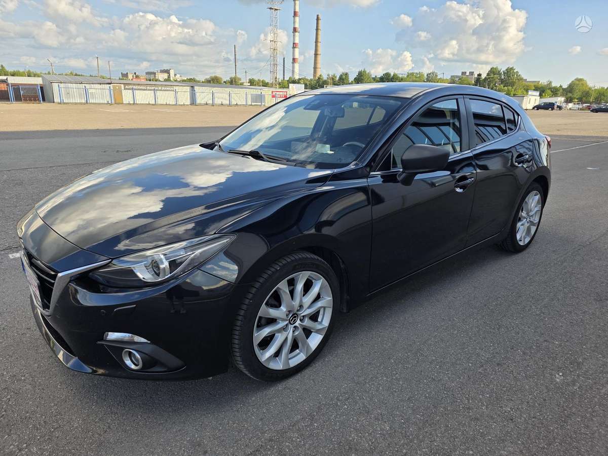 Mazda 3, 1.5 l., hatchback