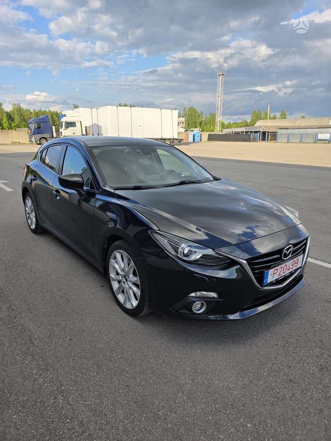 Mazda 3, 1.5 l., hatchback