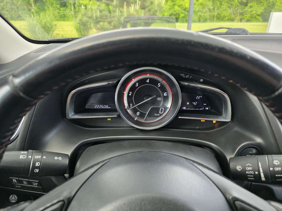 Mazda 3, 1.5 l., hatchback