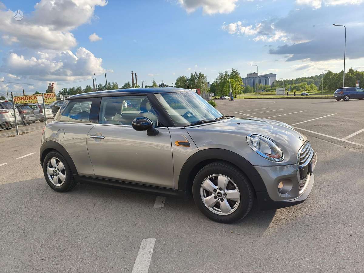 Mini Cooper SD, 1.5 l., hatchback
