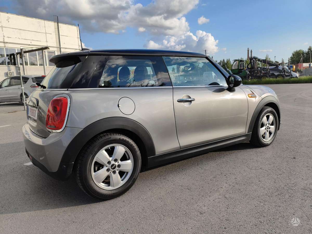 Mini Cooper SD, 1.5 l., hatchback