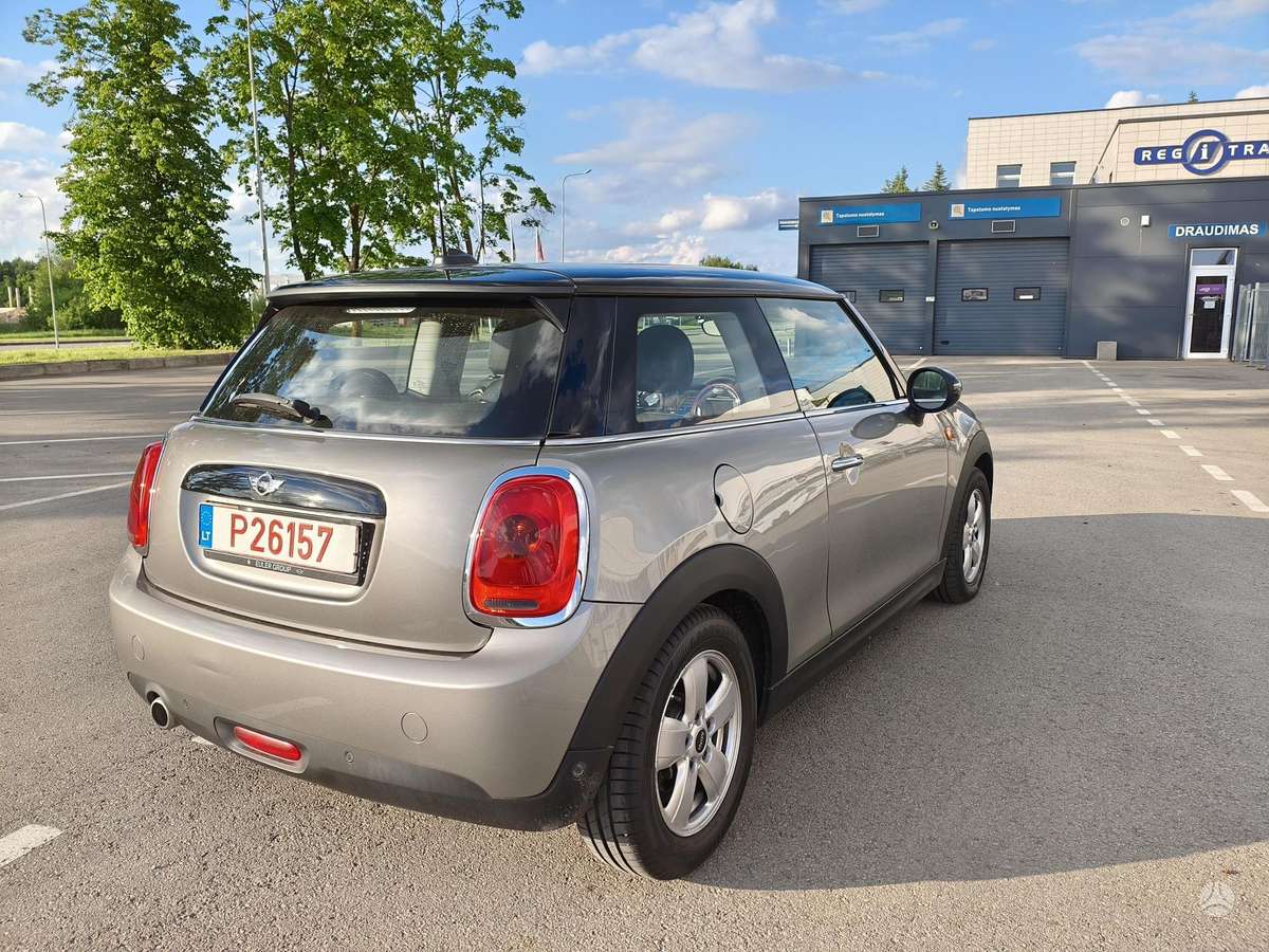 Mini Cooper SD, 1.5 l., hatchback