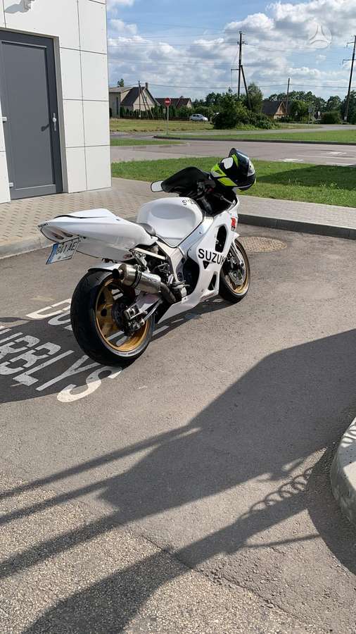 Suzuki GSX-R 750cc, superbikes