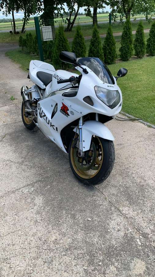 Suzuki GSX-R 750cc, superbikes