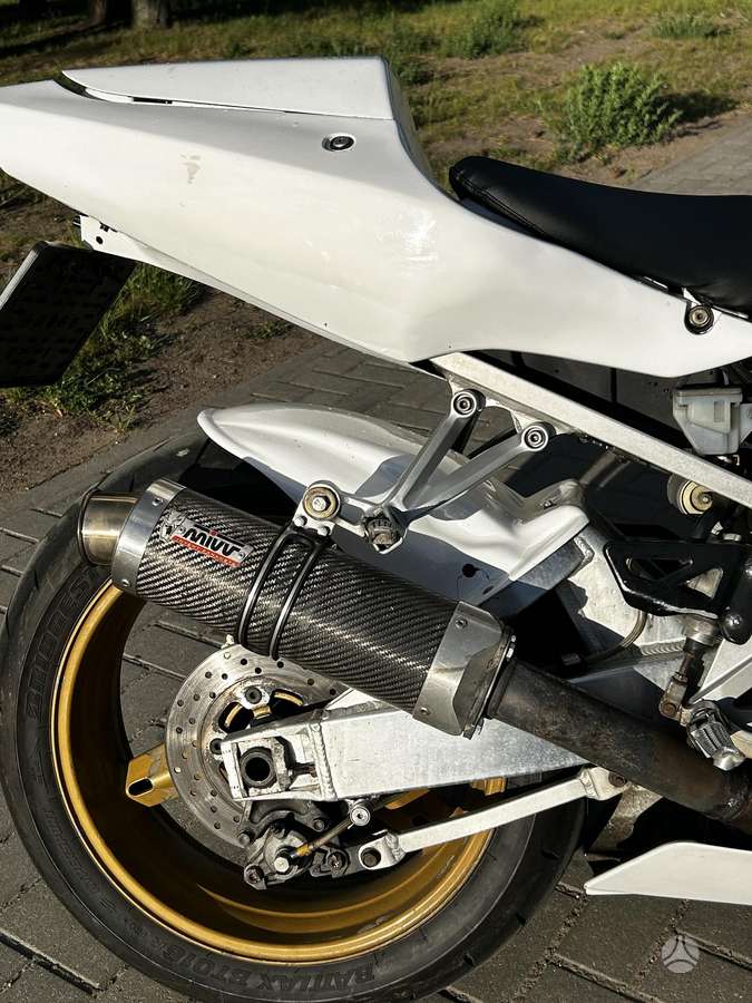 Suzuki GSX-R 750cc, superbikes