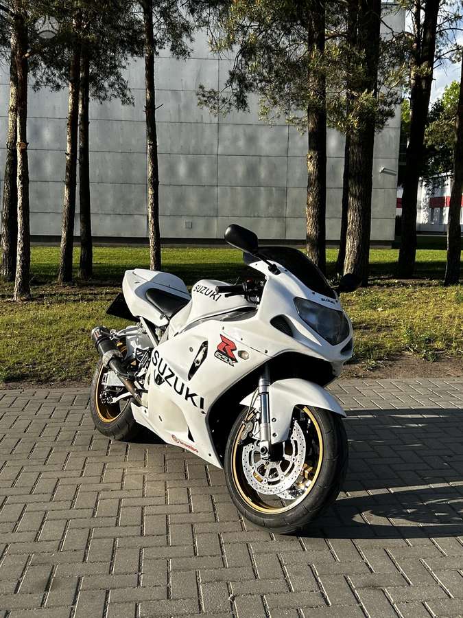 Suzuki GSX-R 750cc, superbikes