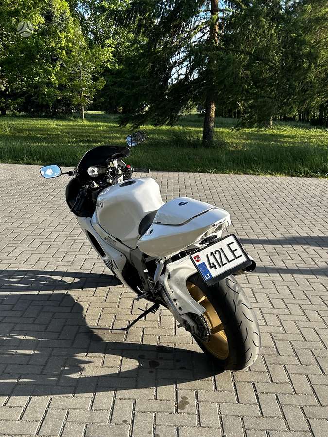 Suzuki GSX-R 750cc, superbikes