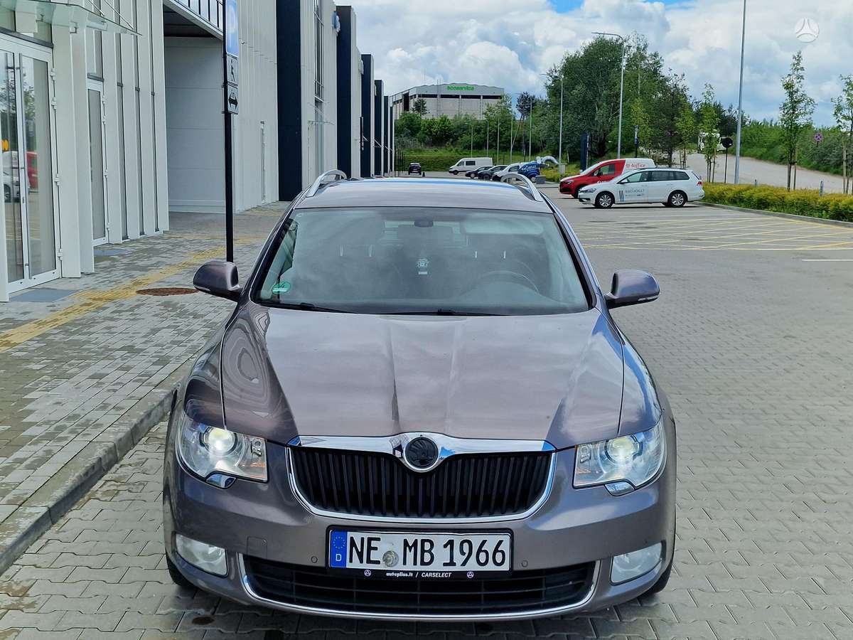 Skoda Superb, 1.8 l., Универсал