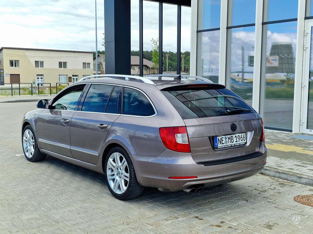 Skoda Superb, 1.8 l., Универсал