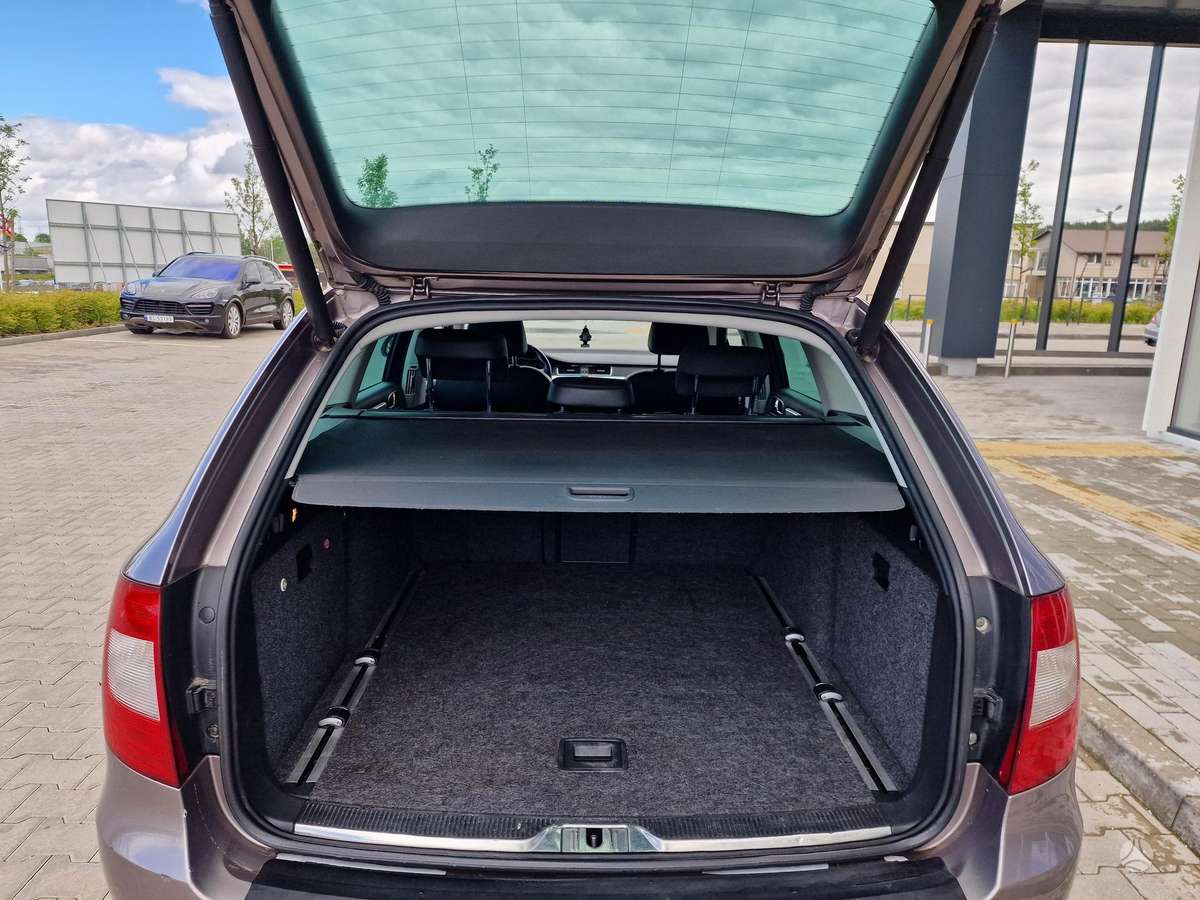 Skoda Superb, 1.8 l., Универсал