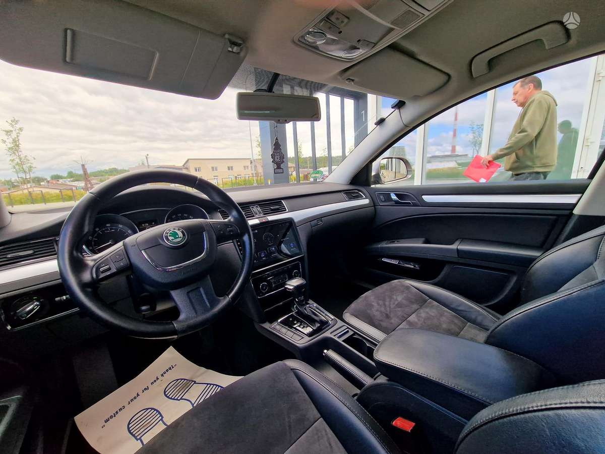 Skoda Superb, 1.8 l., Универсал