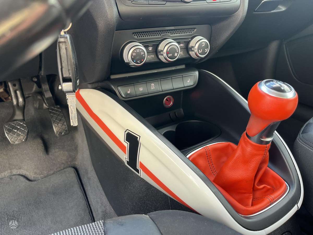 Audi A1, 1.2 l., hatchback