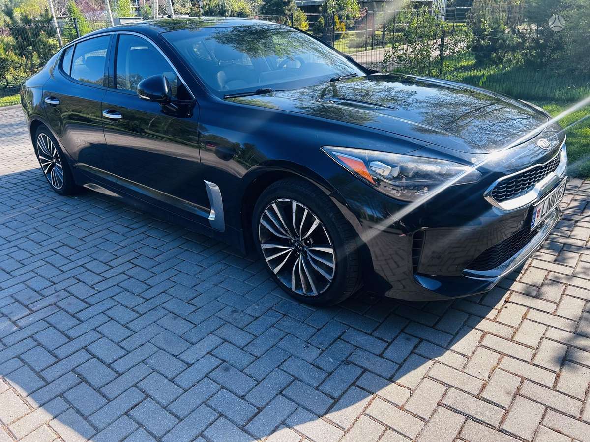 Kia Stinger, 2.0 l., Седан
