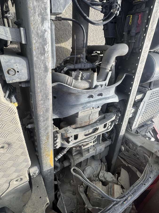 Scania R650, cab-chassis trucks