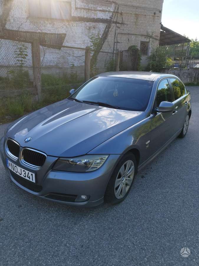 BMW 318, 2.0 l., Седан