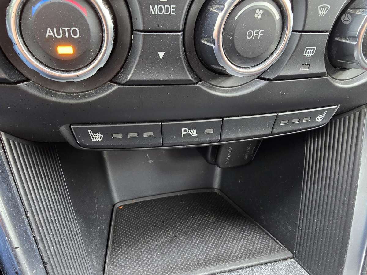 Mazda CX-5, 2.2 l., Минивэн
