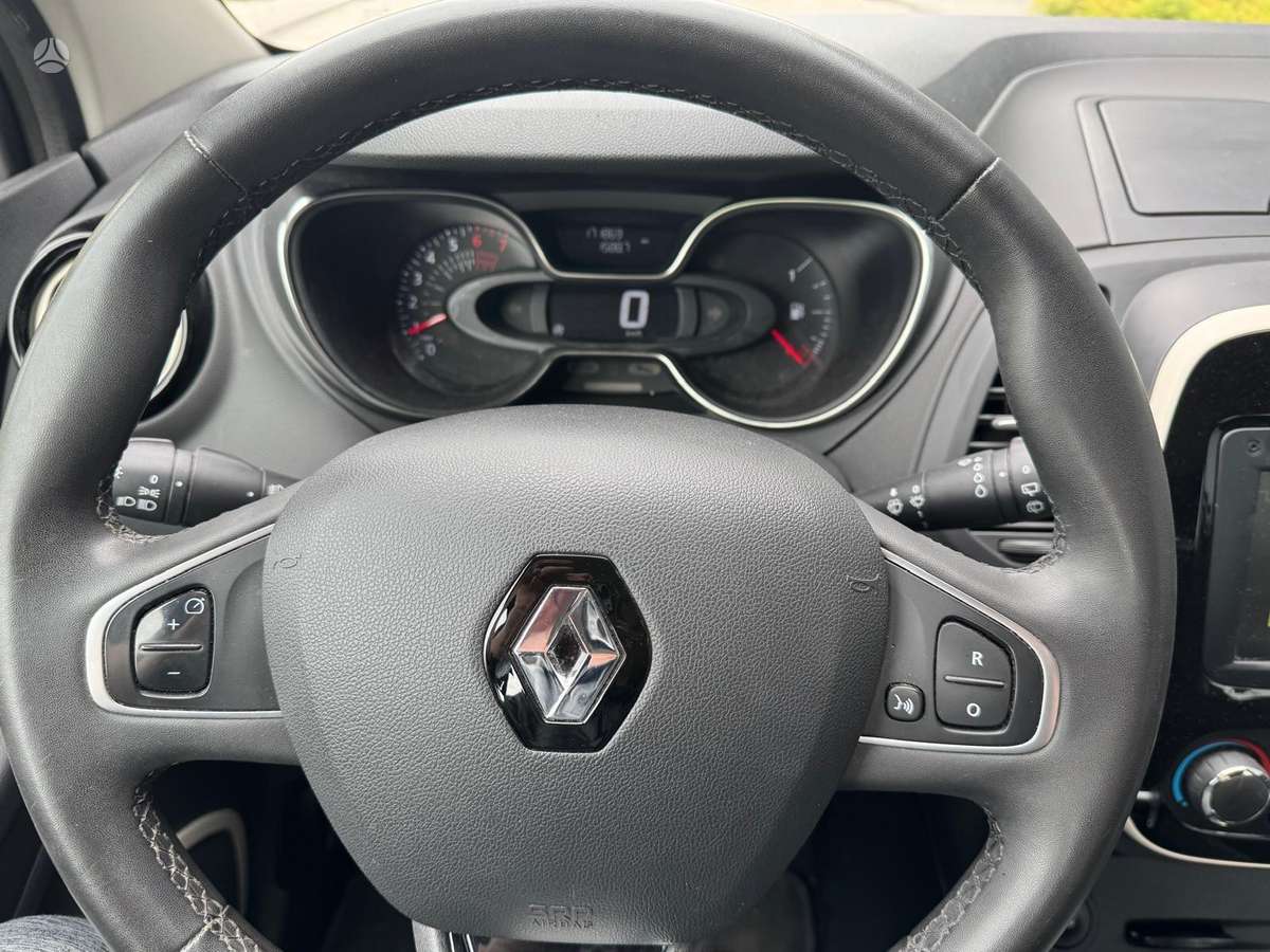 Renault Captur, 0.9 l., off-road / crossover