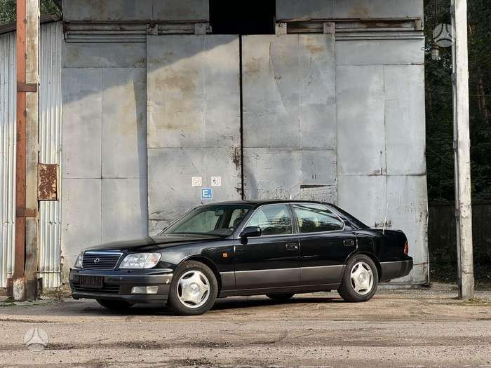 Lexus LS 400, 4.0 l., Седан