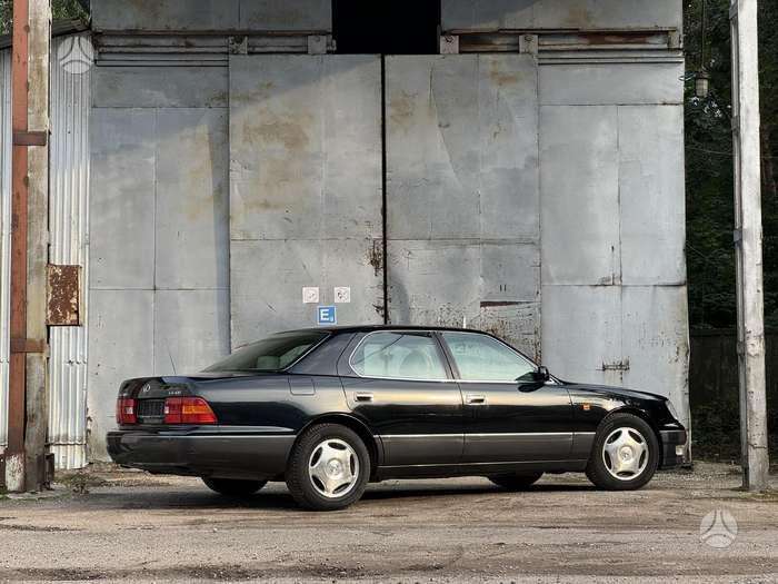 Lexus LS 400, 4.0 l., Седан