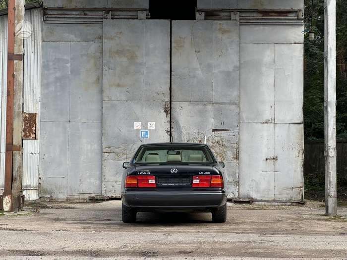 Lexus LS 400, 4.0 l., Седан