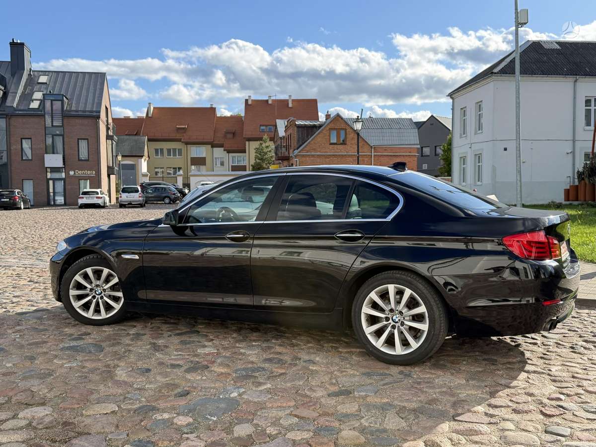 BMW 528, 3.0 l., Седан