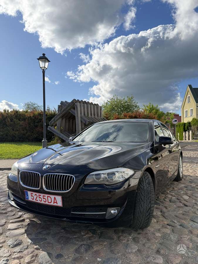 BMW 528, 3.0 l., Седан