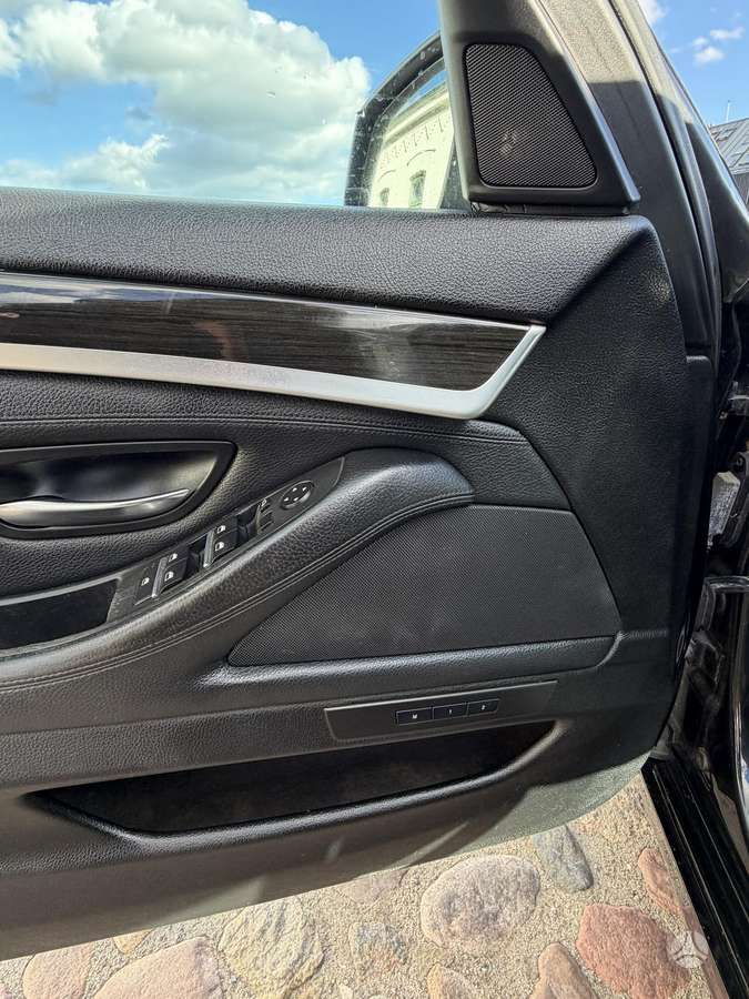 BMW 528, 3.0 l., Седан