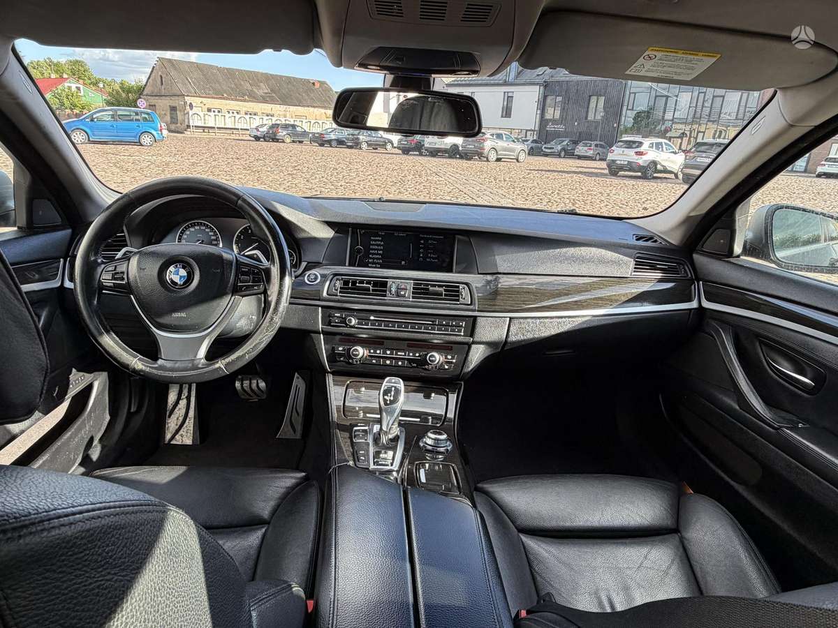 BMW 528, 3.0 l., Седан