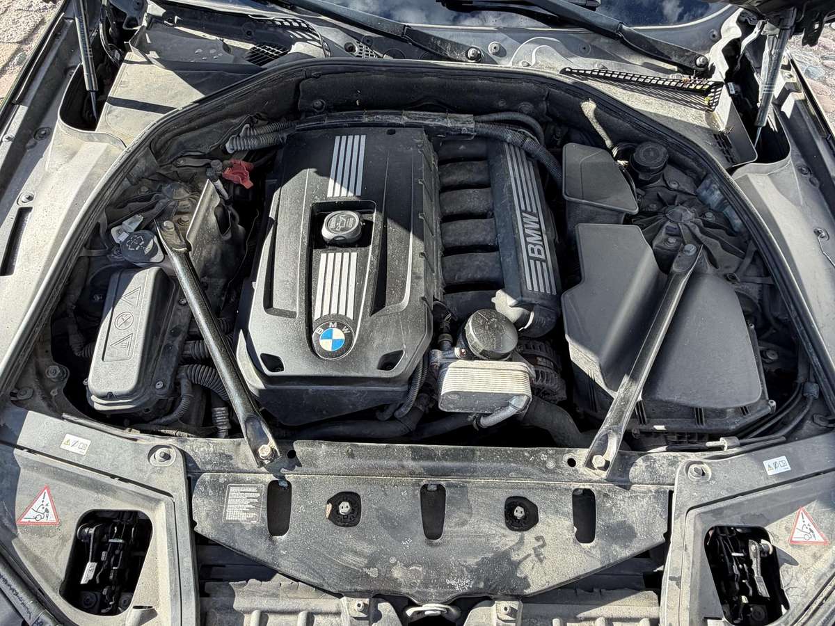 BMW 528, 3.0 l., Седан