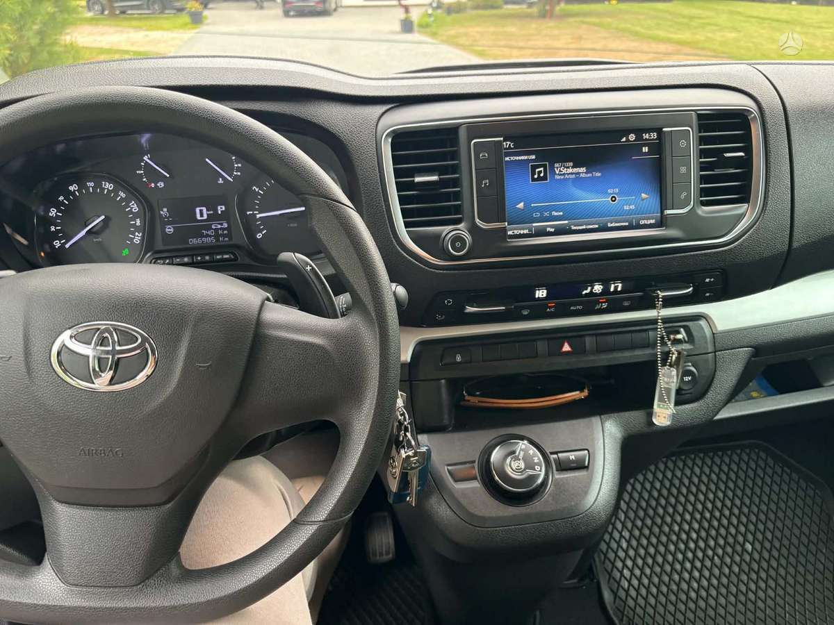 Toyota Proace Verso - 12