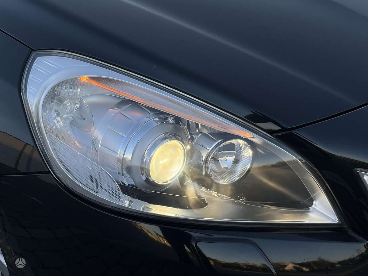 Volvo V60, 2.0 l., Универсал