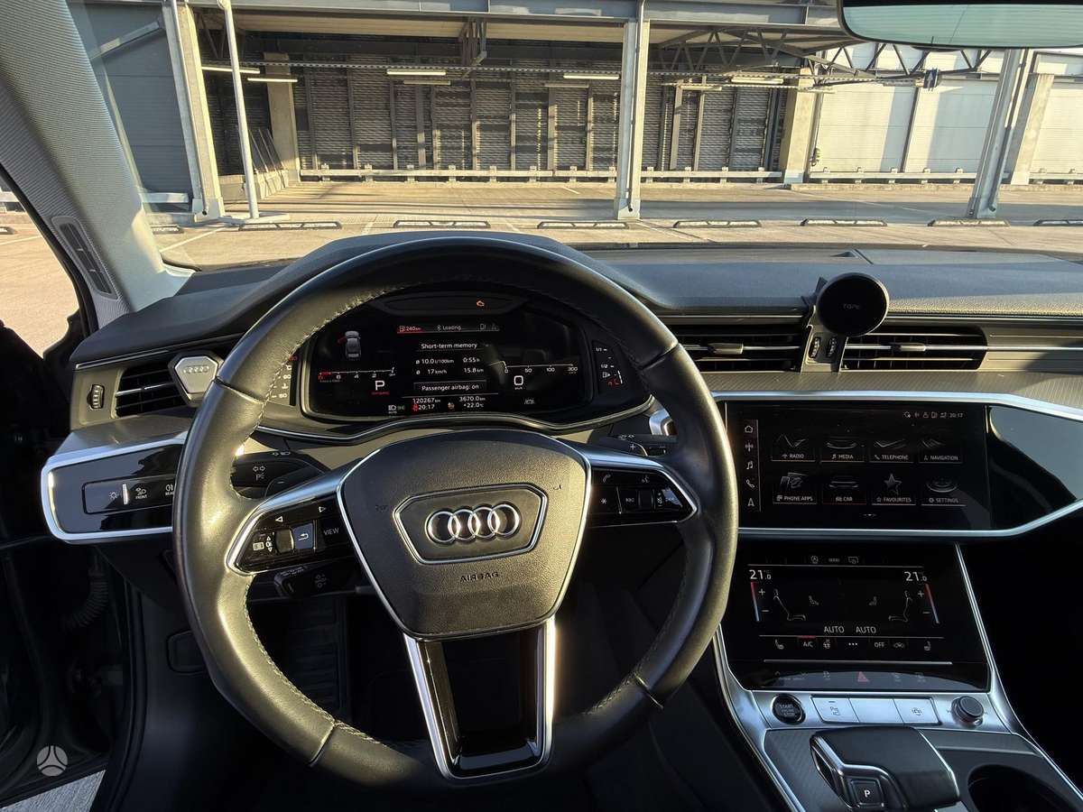 Audi A6, 2.0 l., Седан