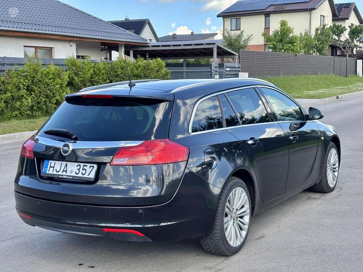 Opel Insignia, 2.0 l., Универсал