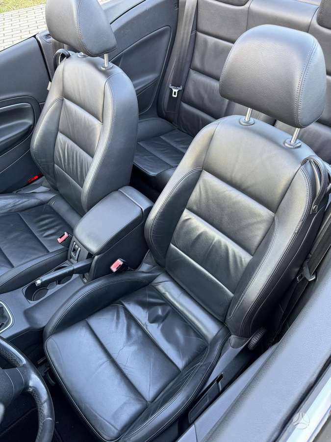 Volkswagen Eos, 2.0 l., convertible
