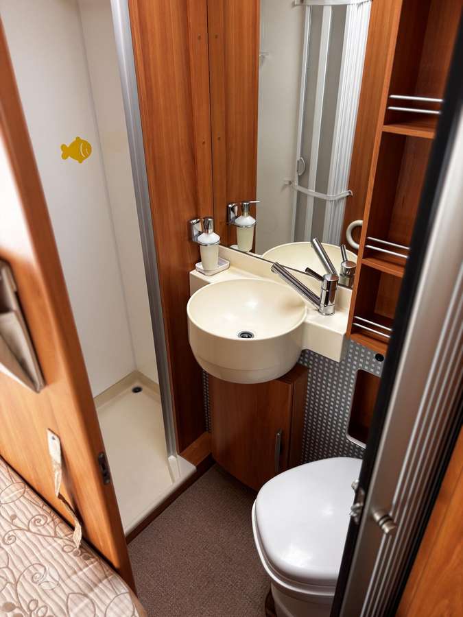 Hymer B 655 SL, campers