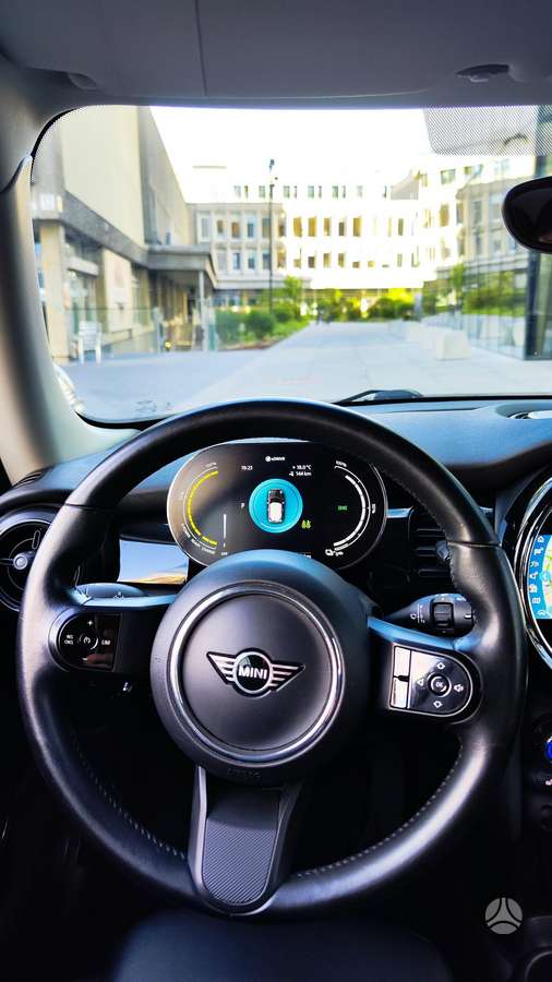 Mini Cooper SE, hatchback