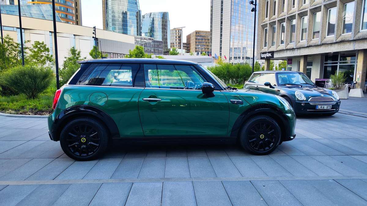 Mini Cooper SE, hatchback