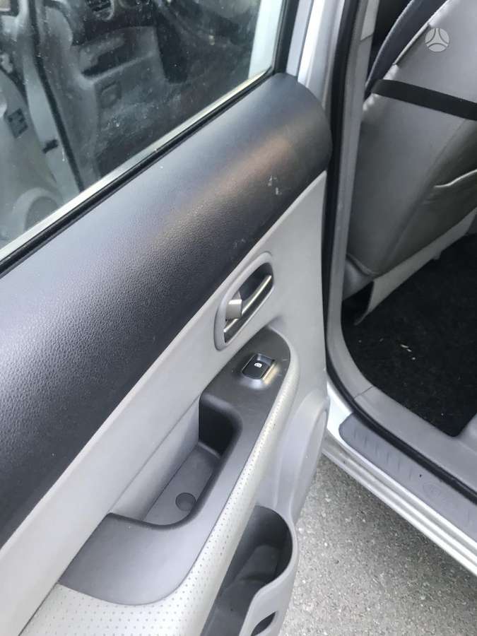 Kia Carens, 2.0 l., Минивэн